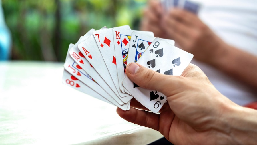 how to play gin rummy